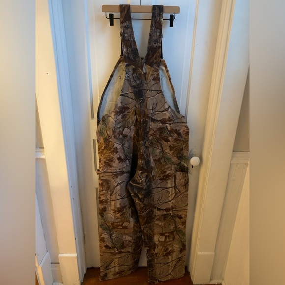 Carhartt Bibbed Overalls RealTree Camo R54 CAP
40x34 - Picture 3 of 11